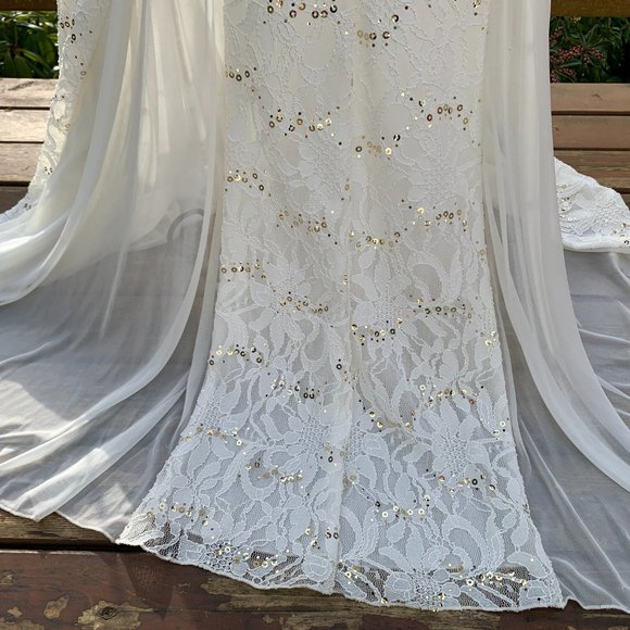 Juno Dress Collectio Ivory Lace Evening Gown - Picture 8 of 11